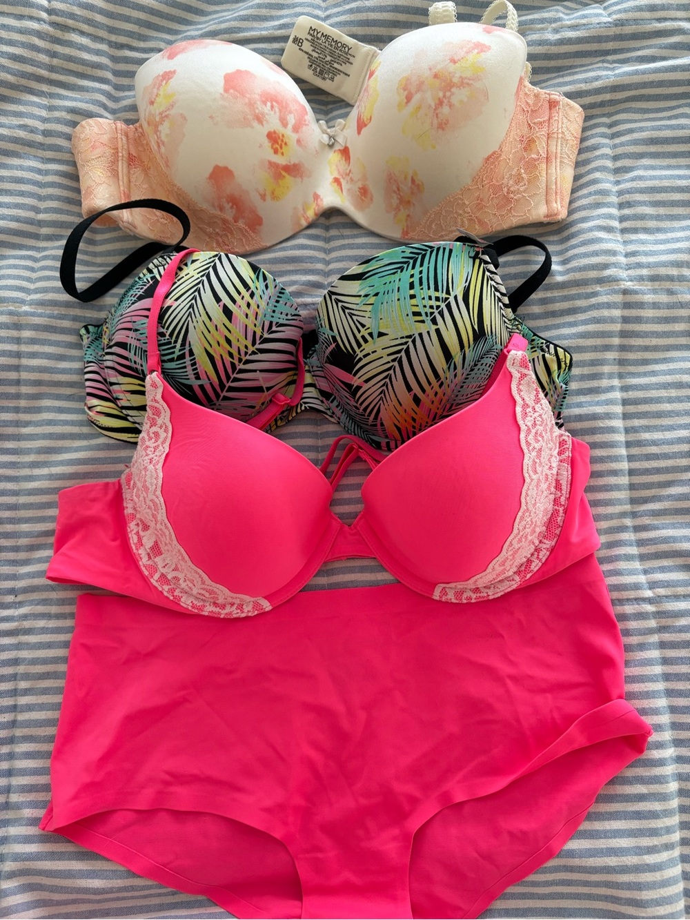 Women’s Summer bras and panties bundle!